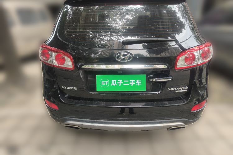 Used Hyundai Santa Fe Classic 2012 2.4 Ultimate Edition 7-Seater Four-Wheel Drive Rear