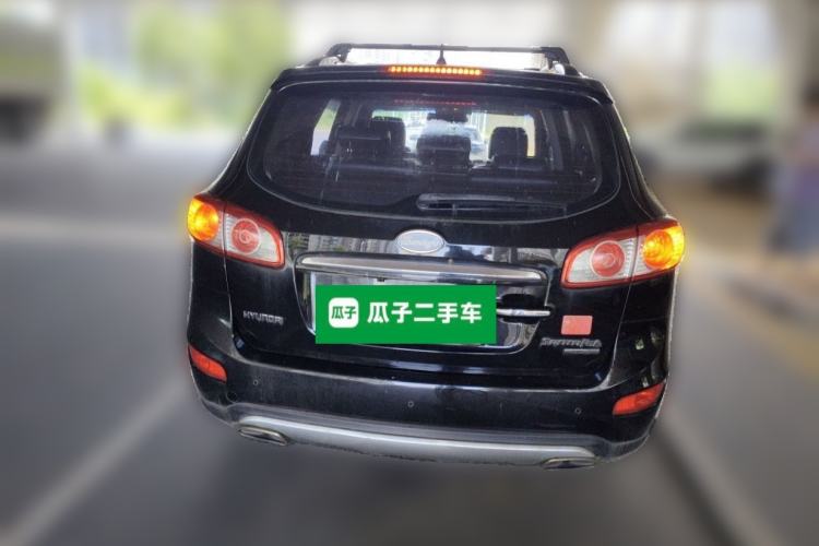 Used Hyundai Santa Fe Classic 2012 2.4 Comfort Edition 7-Seater Four-Wheel Drive Rear