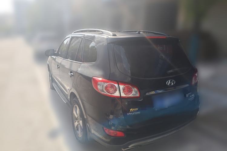 Used Hyundai Santa Fe Classic 2012 2.4 Ultimate Edition 7-Seater Four-Wheel Drive Rear Left 45 Deg