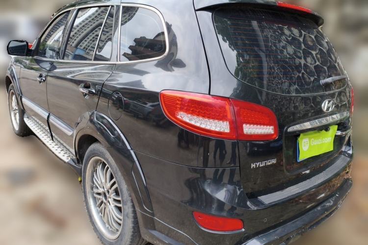 Used Hyundai Santa Fe Classic 2012 2.4 Ultimate Edition 7-Seater Four-Wheel Drive Rear Left 45 Deg