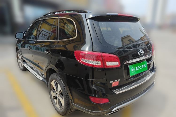 Used Hyundai Santa Fe Classic 2012 2.4 Luxury Edition 7-Seater Four-Wheel Drive Rear Left 45 Deg