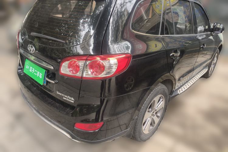 Used Hyundai Santa Fe Classic 2012 2.4 Ultimate Edition 7-Seater Four-Wheel Drive Rear Right 45 Deg