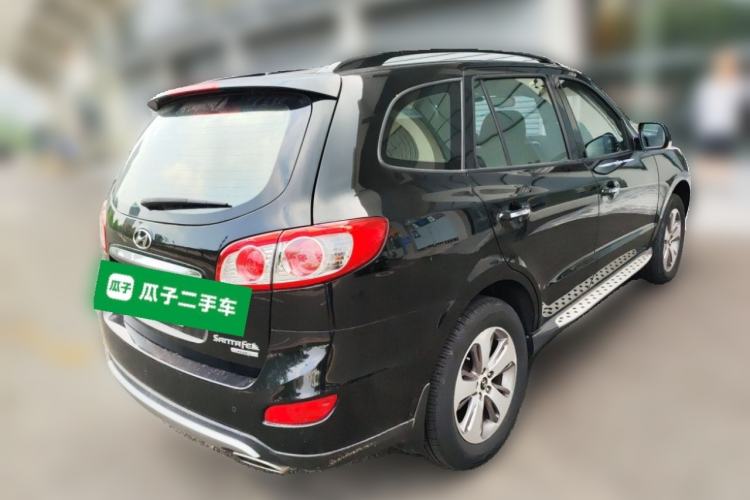 Used Hyundai Santa Fe Classic 2012 2.4 Ultimate Edition 7-Seater Four-Wheel Drive Rear Right 45 Deg
