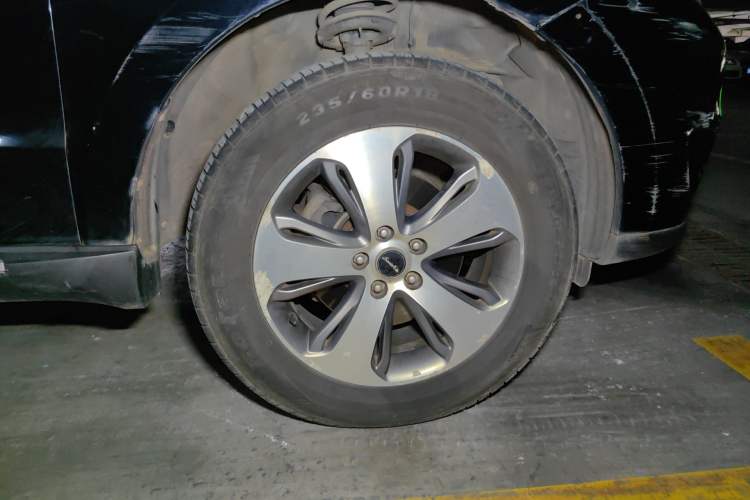 Used Hyundai Santa Fe Classic 2012 2.4 Luxury Edition Five-Seater Two-Wheel Drive Right Front Wheel Hub