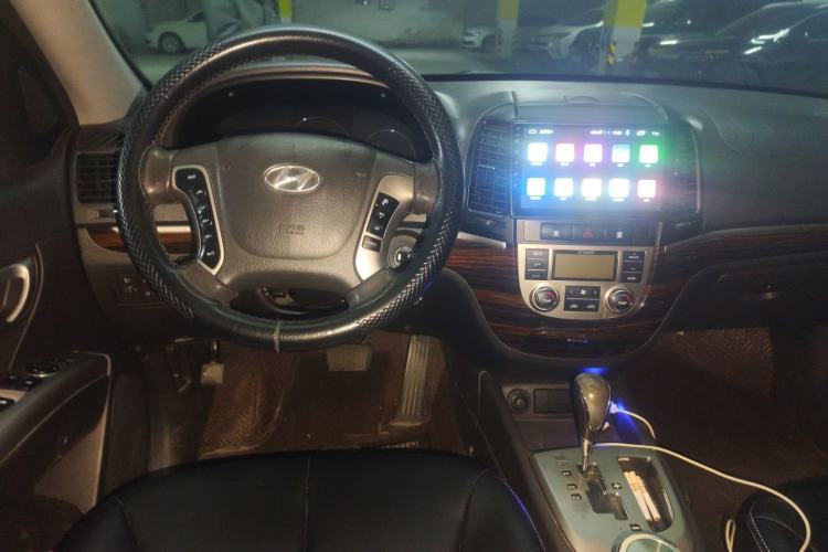 Used Hyundai Santa Fe Classic 2012 2.4 Comfort Edition 7-Seater Four-Wheel Drive Steering Wheel
