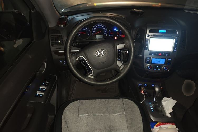 Used Hyundai Santa Fe Classic 2012 2.4 Comfort Edition 7-Seater Four-Wheel Drive Steering Wheel