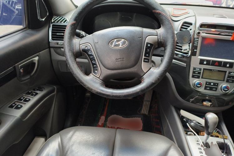 Used Hyundai Santa Fe Classic 2012 2.4 Ultimate Edition 7-Seater Four-Wheel Drive Steering Wheel