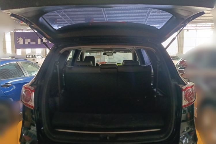 Used Hyundai Santa Fe Classic 2012 2.4 Luxury Edition 7-Seater Four-Wheel Drive Trunk