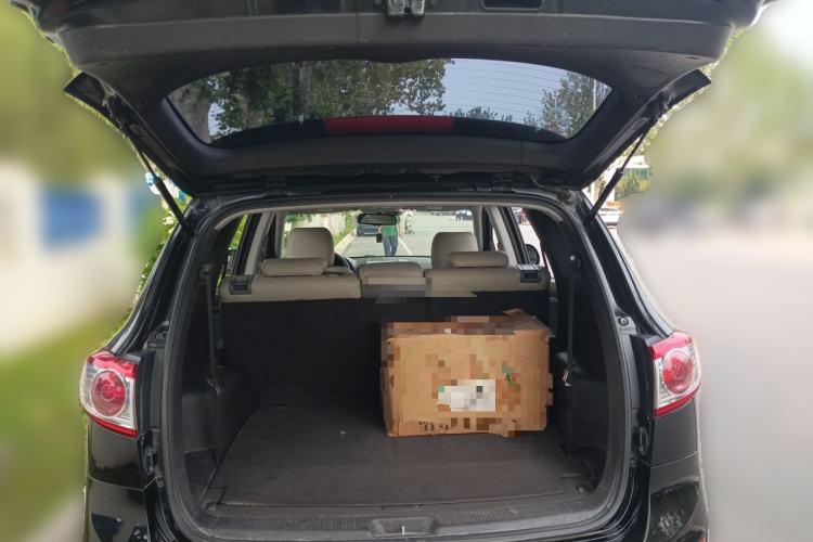 Used Hyundai Santa Fe Classic 2012 2.4 Comfort Edition 7-Seater Four-Wheel Drive Trunk