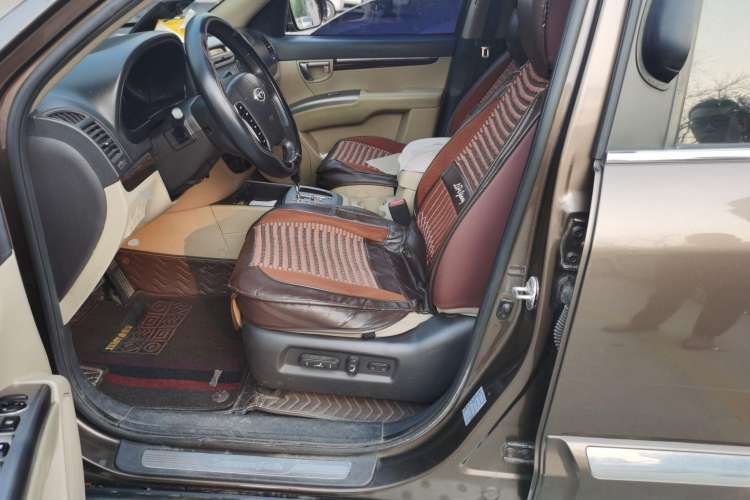 Used Hyundai Santa Fe Classic 2012 2.4 Comfort Edition 7-Seater Four-Wheel Drive Driver Seat