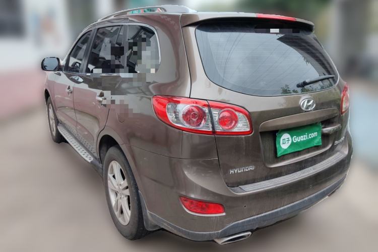 Used Hyundai Santa Fe Classic 2012 2.4 Comfort Edition 7-Seater Four-Wheel Drive Exterior 3