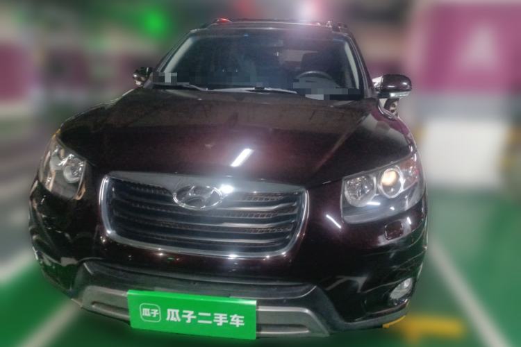 Used Hyundai Santa Fe Classic 2012 2.4 Ultimate Edition 7-Seater Four-Wheel Drive Front