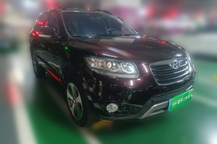 Used Hyundai Santa Fe Classic 2012 2.4 Ultimate Edition 7-Seater Four-Wheel Drive Front Right 45 Deg