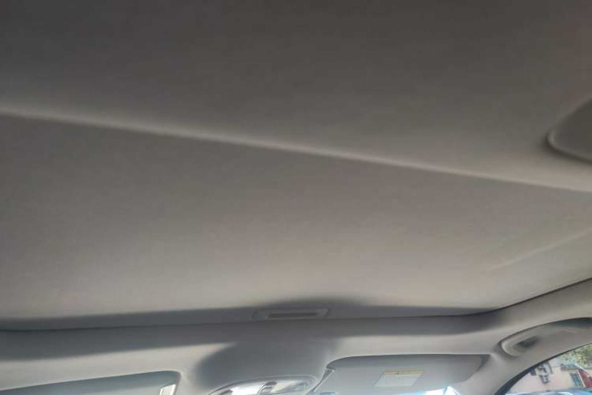 Used Hyundai Santa Fe Classic 2012 2.4 Luxury Edition 7-Seater Four-Wheel Drive Headliner