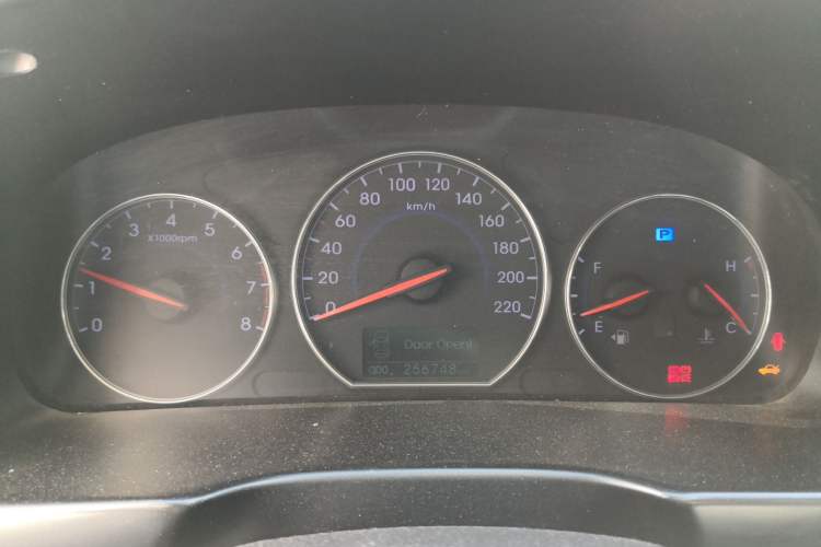Used Hyundai Santa Fe Classic 2012 2.4 Ultimate Edition 7-Seater Four-Wheel Drive Instrument Cluster