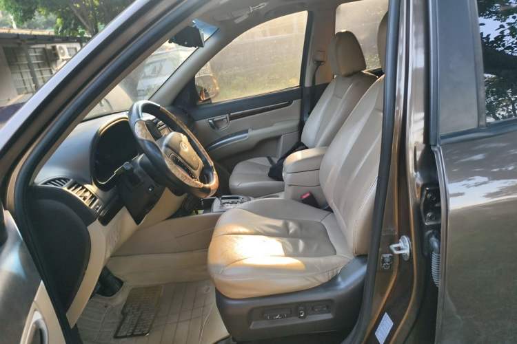Used Hyundai Santa Fe Classic 2012 2.4 Luxury Edition 7-Seater Four-Wheel Drive Left Front Seat