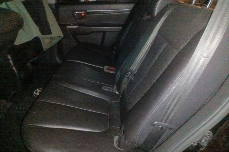 Used Hyundai Santa Fe Classic 2012 2.4 Ultimate Edition 7-Seater Four-Wheel Drive Left Rear Seat
