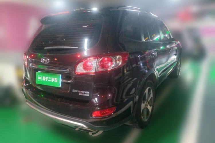 Used Hyundai Santa Fe Classic 2012 2.4 Ultimate Edition 7-Seater Four-Wheel Drive Rear Right 45 Deg