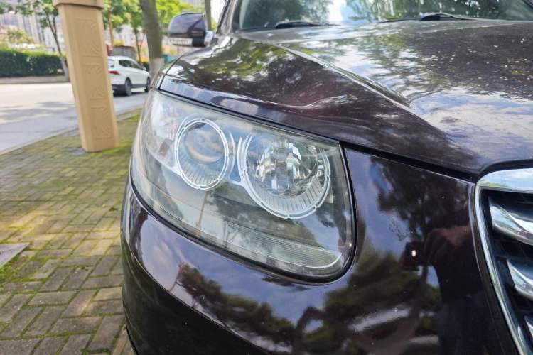 Used Hyundai Santa Fe Classic 2012 2.4 Comfort Edition 7-Seater Four-Wheel Drive Right Front Headlight
