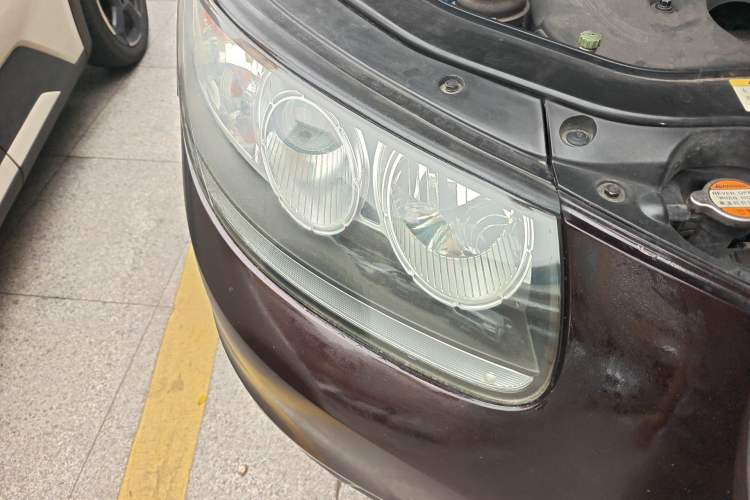Used Hyundai Santa Fe Classic 2012 2.4 Comfort Edition 7-Seater Four-Wheel Drive Right Front Headlight