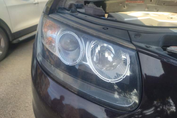 Used Hyundai Santa Fe Classic 2012 2.4 Luxury Edition 7-Seater Four-Wheel Drive Right Front Headlight