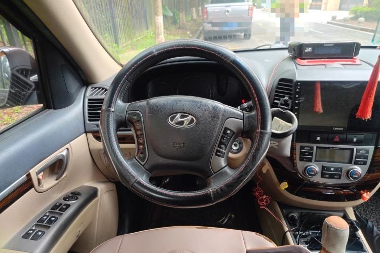 Used Hyundai Santa Fe Classic 2012 2.4 Comfort Edition 7-Seater Four-Wheel Drive Steering Wheel