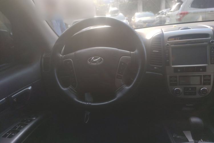 Used Hyundai Santa Fe Classic 2012 2.4 Luxury Edition 7-Seater Four-Wheel Drive Steering Wheel