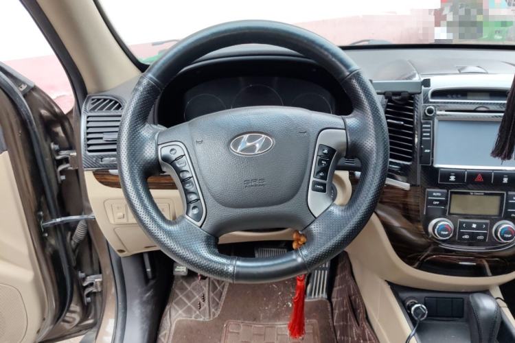 Used Hyundai Santa Fe Classic 2012 2.4 Comfort Edition 7-Seater Four-Wheel Drive Steering Wheel