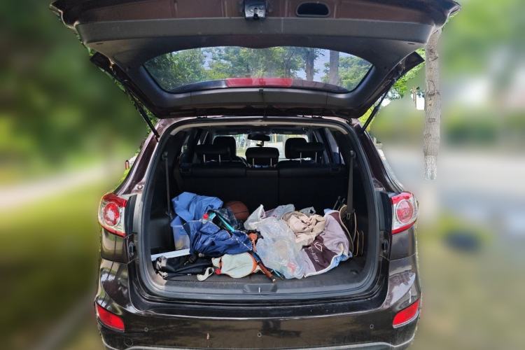 Used Hyundai Santa Fe Classic 2012 2.4 Comfort Edition 7-Seater Four-Wheel Drive Trunk