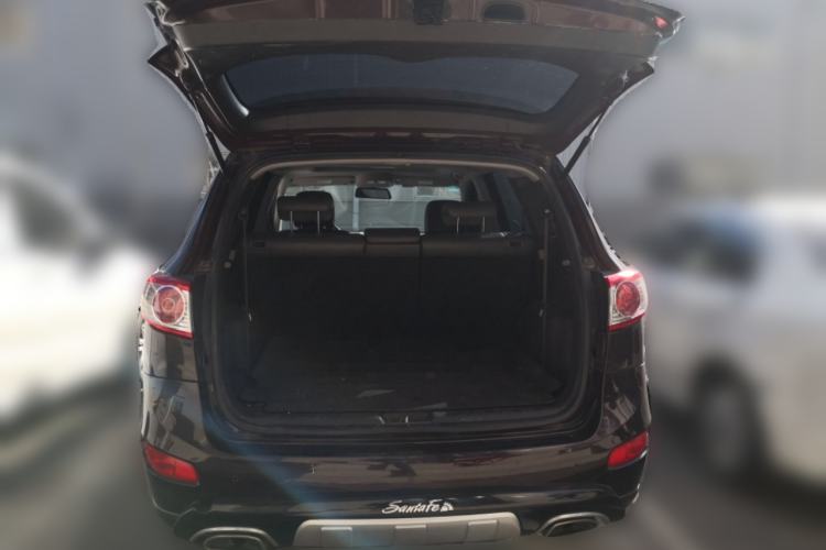 Used Hyundai Santa Fe Classic 2012 2.4 Ultimate Edition 7-Seater Four-Wheel Drive Trunk