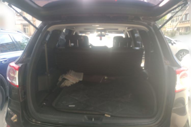 Used Hyundai Santa Fe Classic 2012 2.4 Luxury Edition 7-Seater Four-Wheel Drive Trunk