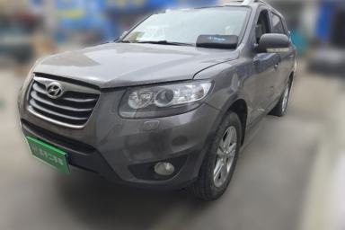 Used Hyundai Santa Fe Classic 2012 2.4 Comfort Edition 7-Seater Four-Wheel Drive