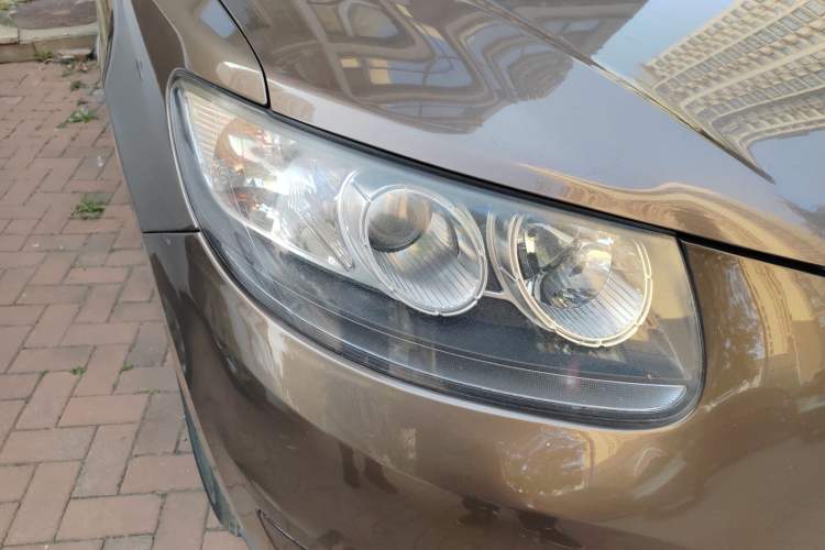 Used Hyundai Santa Fe Classic 2012 2.4 Comfort Edition 7-Seater Four-Wheel Drive Right Front Headlight