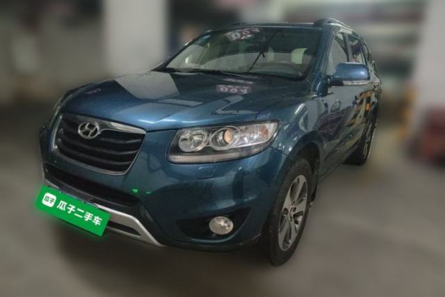 Ojetý Hyundai Santa Fe Classic 2012 2.4 Ultimate Edition 7-Seater Four-Wheel Drive
