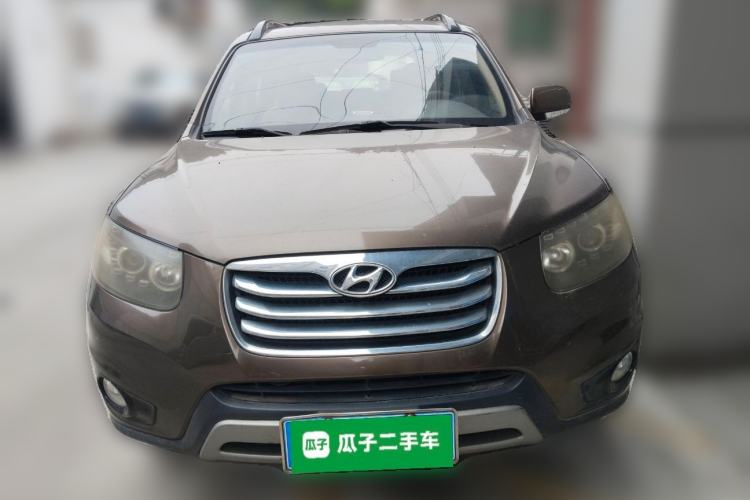Used Hyundai Santa Fe Classic 2012 2.4 Luxury Edition 7-Seater Four-Wheel Drive Front
