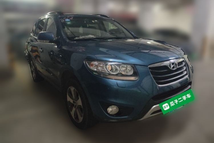 Used Hyundai Santa Fe Classic 2012 2.4 Ultimate Edition 7-Seater Four-Wheel Drive Front Right 45 Deg