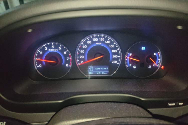 Used Hyundai Santa Fe Classic 2012 2.4 Ultimate Edition 7-Seater Four-Wheel Drive Instrument Cluster