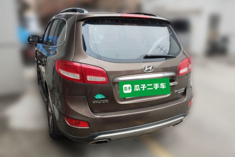 Used Hyundai Santa Fe Classic 2012 2.4 Luxury Edition 7-Seater Four-Wheel Drive Rear