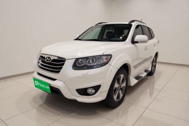 Ojetý Hyundai Santa Fe Classic 2012 2.4 Ultimate Edition 7-Seater Four-Wheel Drive