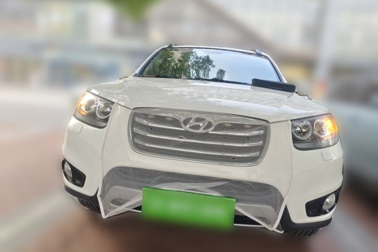 Used Hyundai Santa Fe Classic 2012 2.4 Ultimate Edition 7-Seater Four-Wheel Drive Front