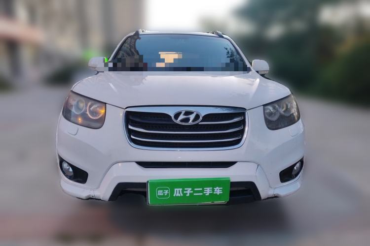 Used Hyundai Santa Fe Classic 2012 2.4 Ultimate Edition 7-Seater Four-Wheel Drive Front