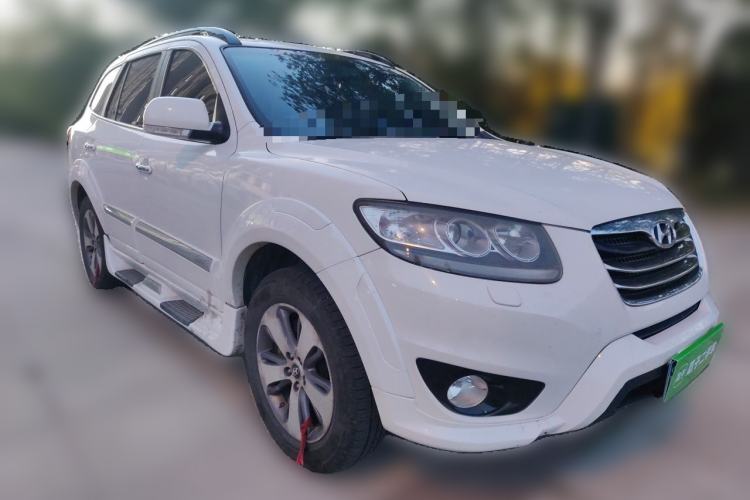 Used Hyundai Santa Fe Classic 2012 2.4 Ultimate Edition 7-Seater Four-Wheel Drive Front Right 45 Deg
