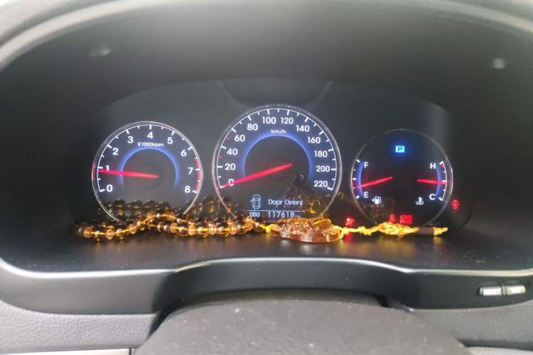 Used Hyundai Santa Fe Classic 2012 2.4 Ultimate Edition 7-Seater Four-Wheel Drive Instrument Cluster