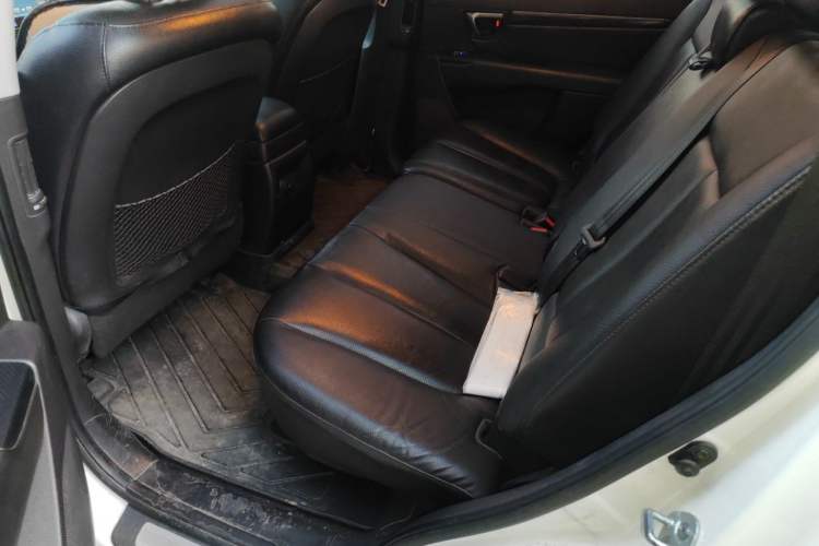 Used Hyundai Santa Fe Classic 2012 2.4 Ultimate Edition 7-Seater Four-Wheel Drive Left Rear Seat