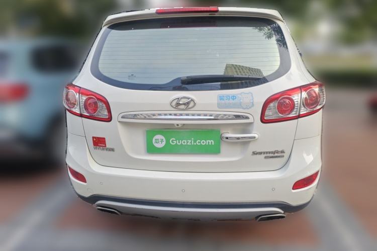 Used Hyundai Santa Fe Classic 2012 2.4 Ultimate Edition 7-Seater Four-Wheel Drive Rear