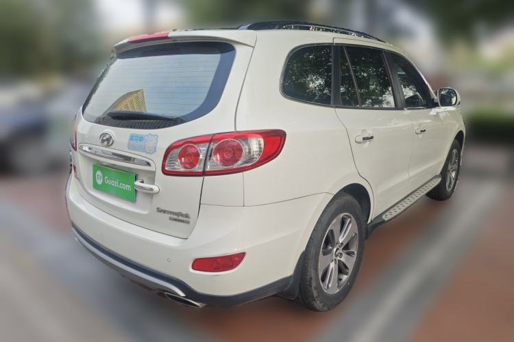 Used Hyundai Santa Fe Classic 2012 2.4 Ultimate Edition 7-Seater Four-Wheel Drive Rear Right 45 Deg