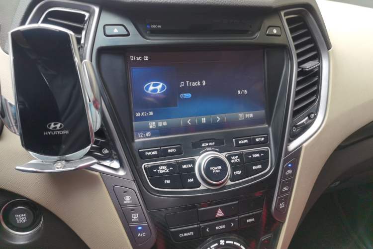 Used Hyundai Santa Fe Classic  Audio And AC Panel