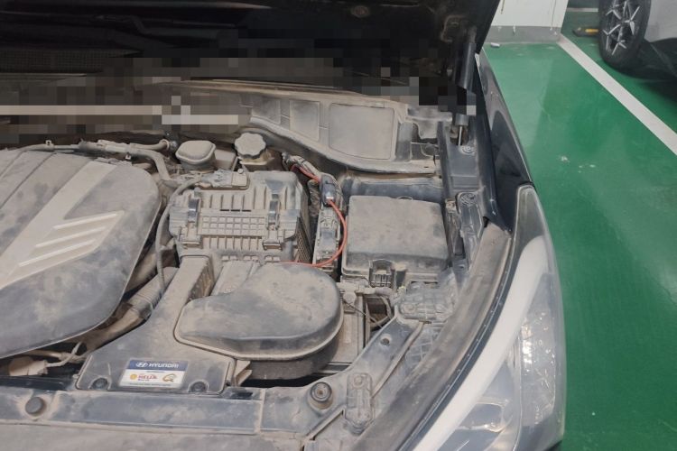Used Hyundai Santa Fe Classic 2013 3.0L 4x4 Premium Edition 7-Seater Euro IV Engine Bay Left