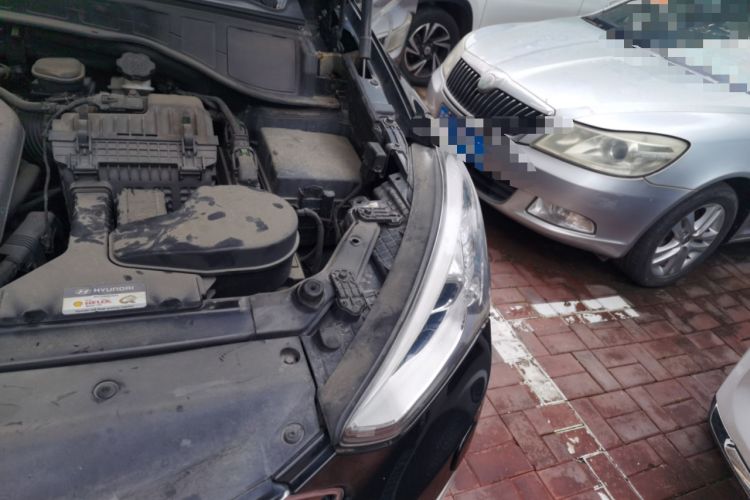 Used Hyundai Santa Fe Classic  Engine Bay Left