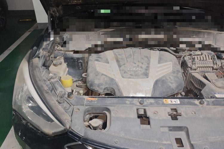 Used Hyundai Santa Fe Classic 2013 3.0L 4x4 Premium Edition 7-Seater Euro IV Engine Bay Right